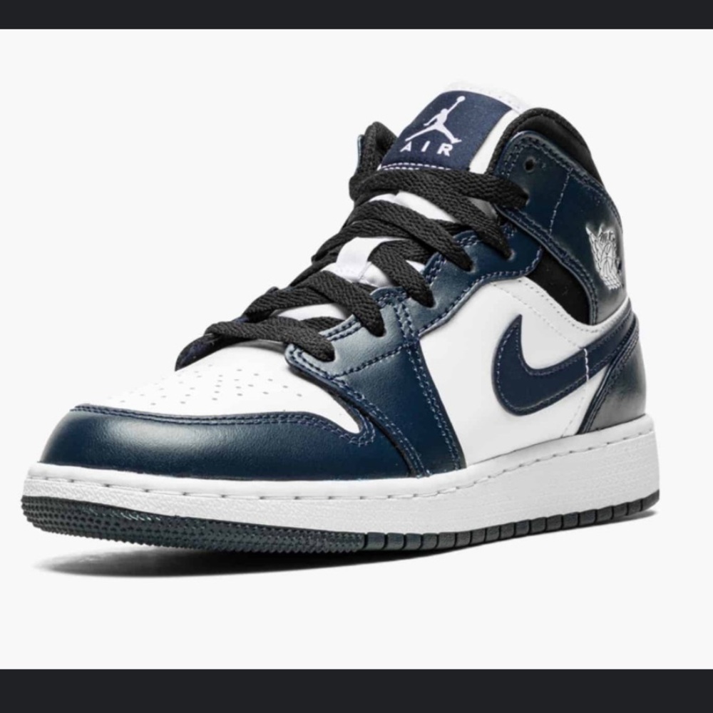 NWT Nike Air Jordan 1 Mid Armory Navy/Black/White